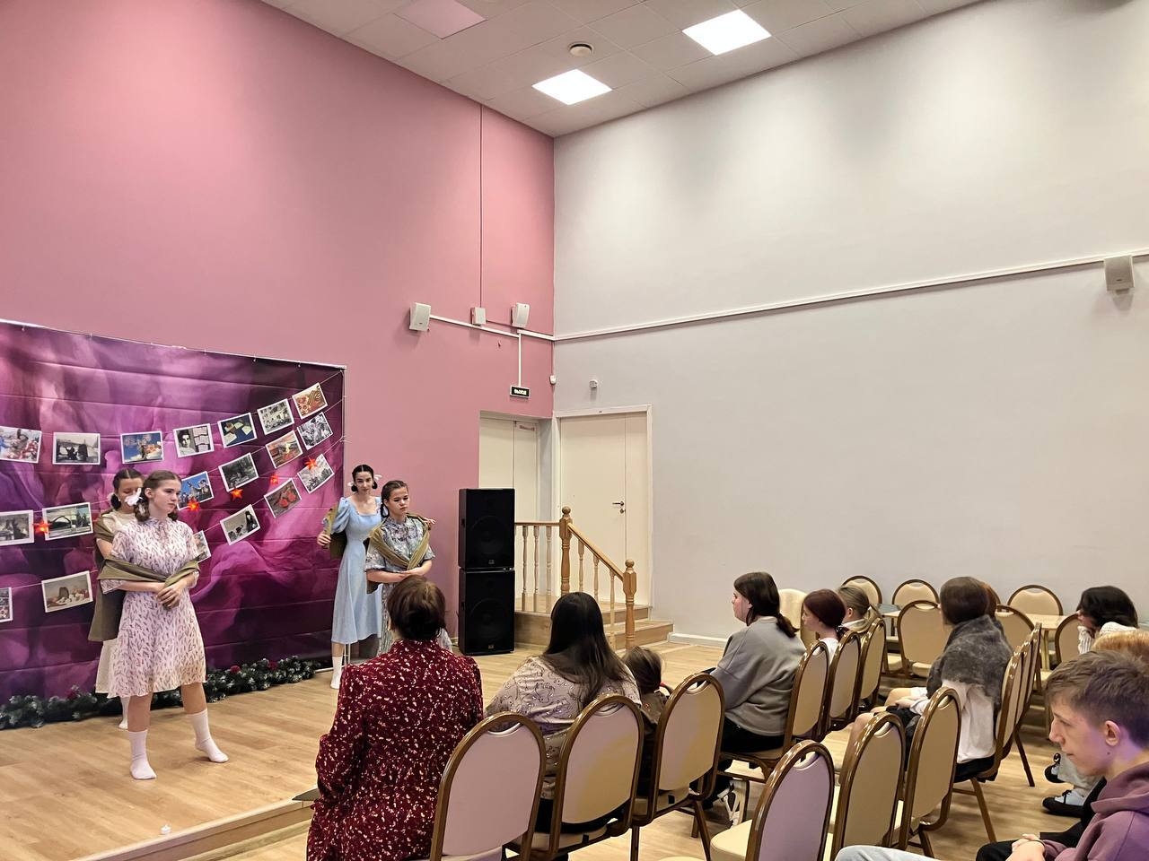 В Никольском ресурсном центре прошло торжественное мероприятие «Город, который не сдался», посвящённое 82-й годовщине полного освобождения Ленинграда от фашистской блокады. В Никольском ресурсном центре прошло торжественное мероприятие «Город, который не сдался», посвящённое 82-й годовщине полного освобождения Ленинграда от фашистской блокады.