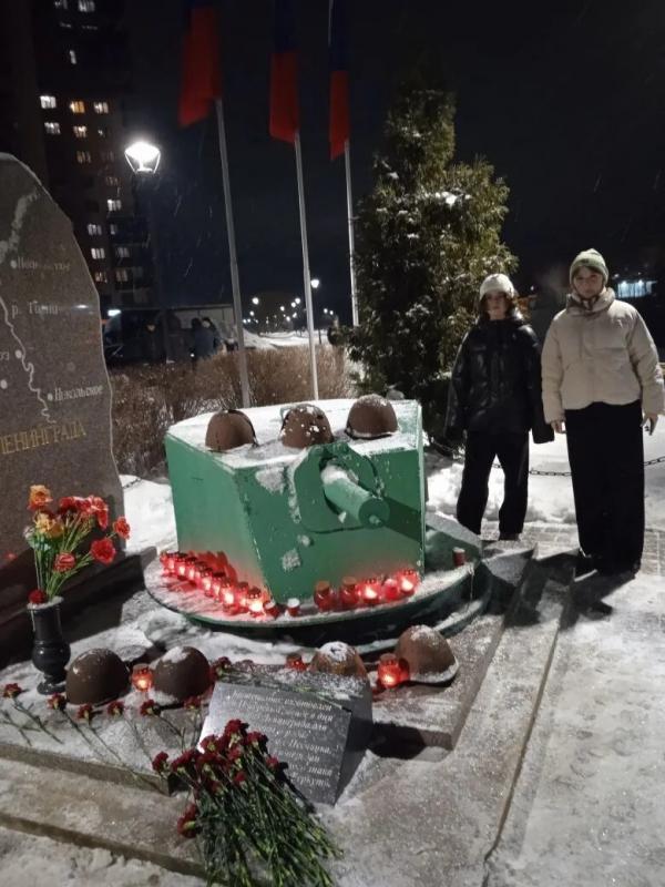 Воспитанники Никольского ресурсного центра приняли участие в городской акции "Свеча памяти".