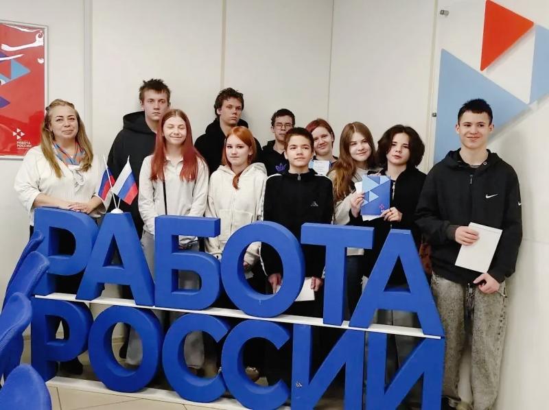  Ребята из Никольского Ресурсного Центра открыли для себя мир профессий в Тосненском кадровом центре! 