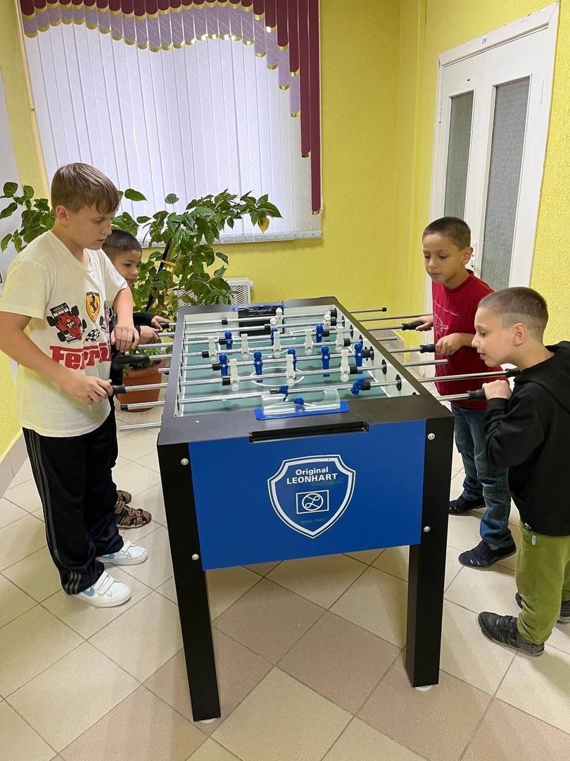 Играем в настольный футбол Играем в настольный футбол