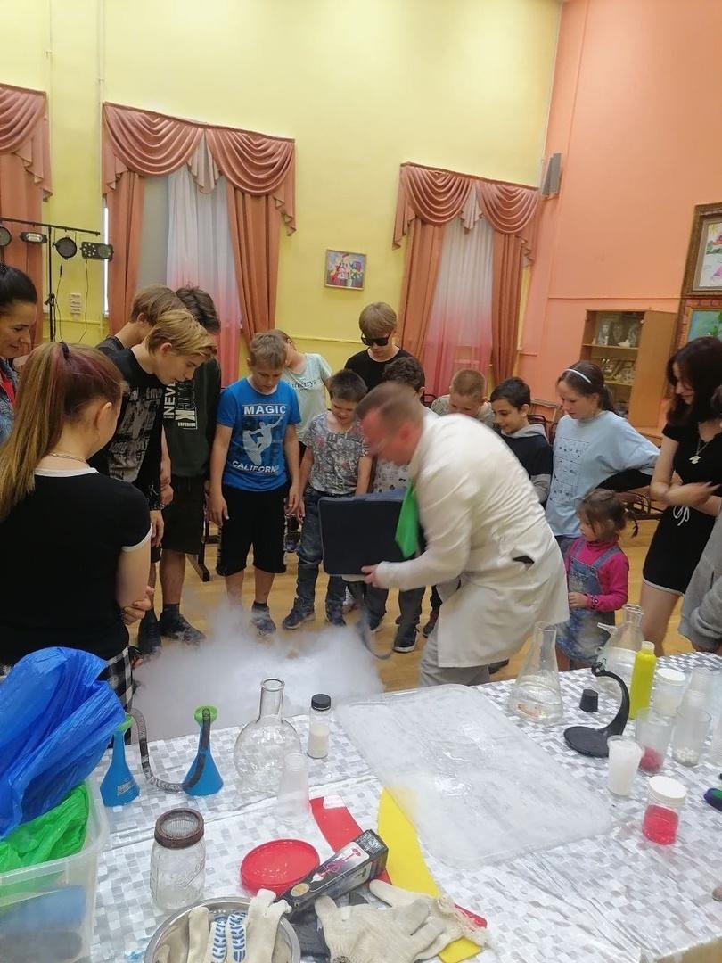За окном дождь, но мы знаем чем заняться! 