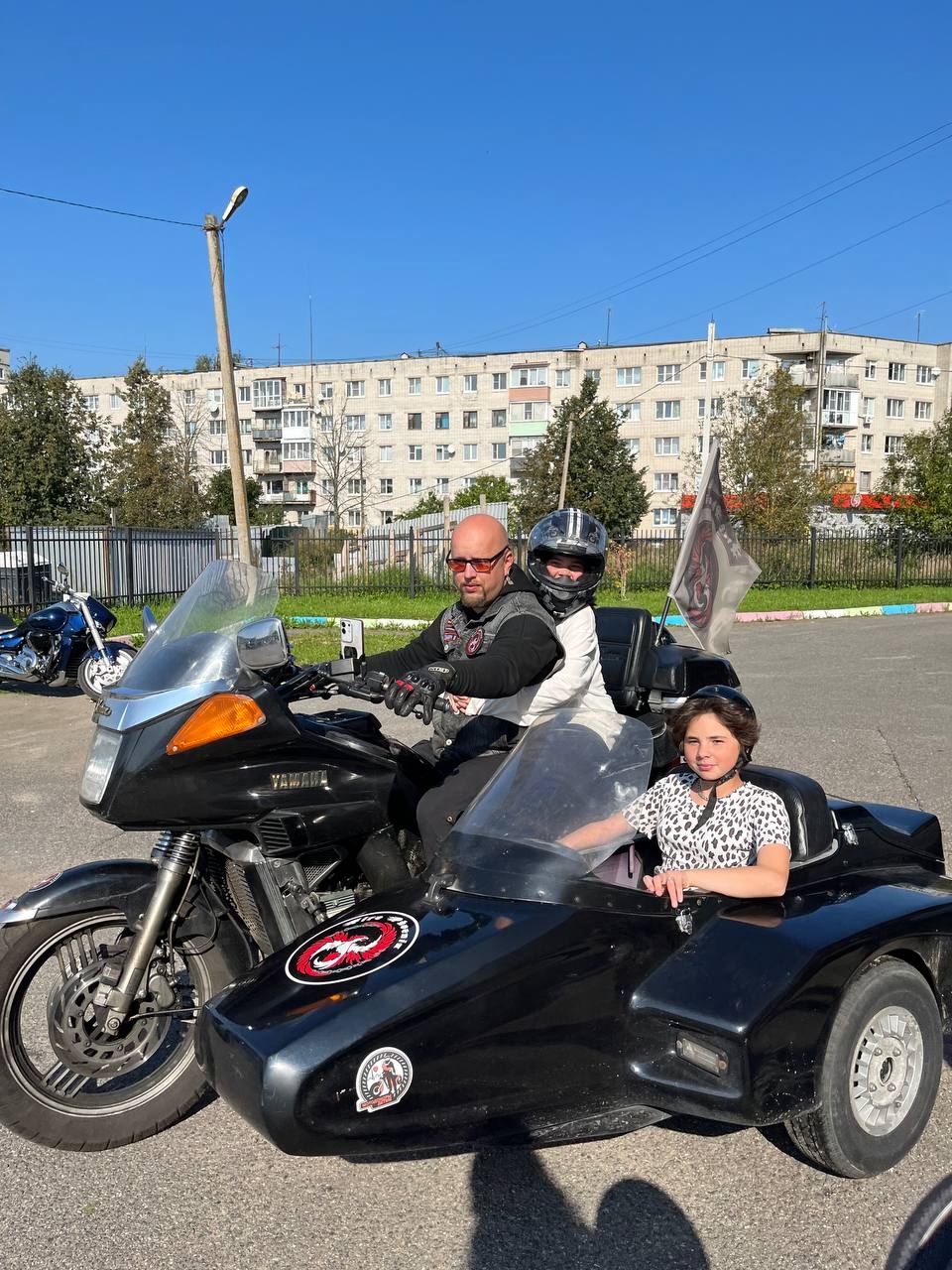 На выходных в Никольском ресурсном центре царила атмосфера настоящего праздника! Визит самых крутых гостей - байкеров - стал одним из ярких событий нашего проекта «Крылья доброты» (в рамках акции «Добровольцы-детям»).