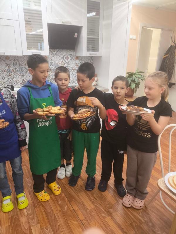 На кулинарных занятиях с Надеждой Демьяновной снова пахло так вкусно, что слюнки текли!