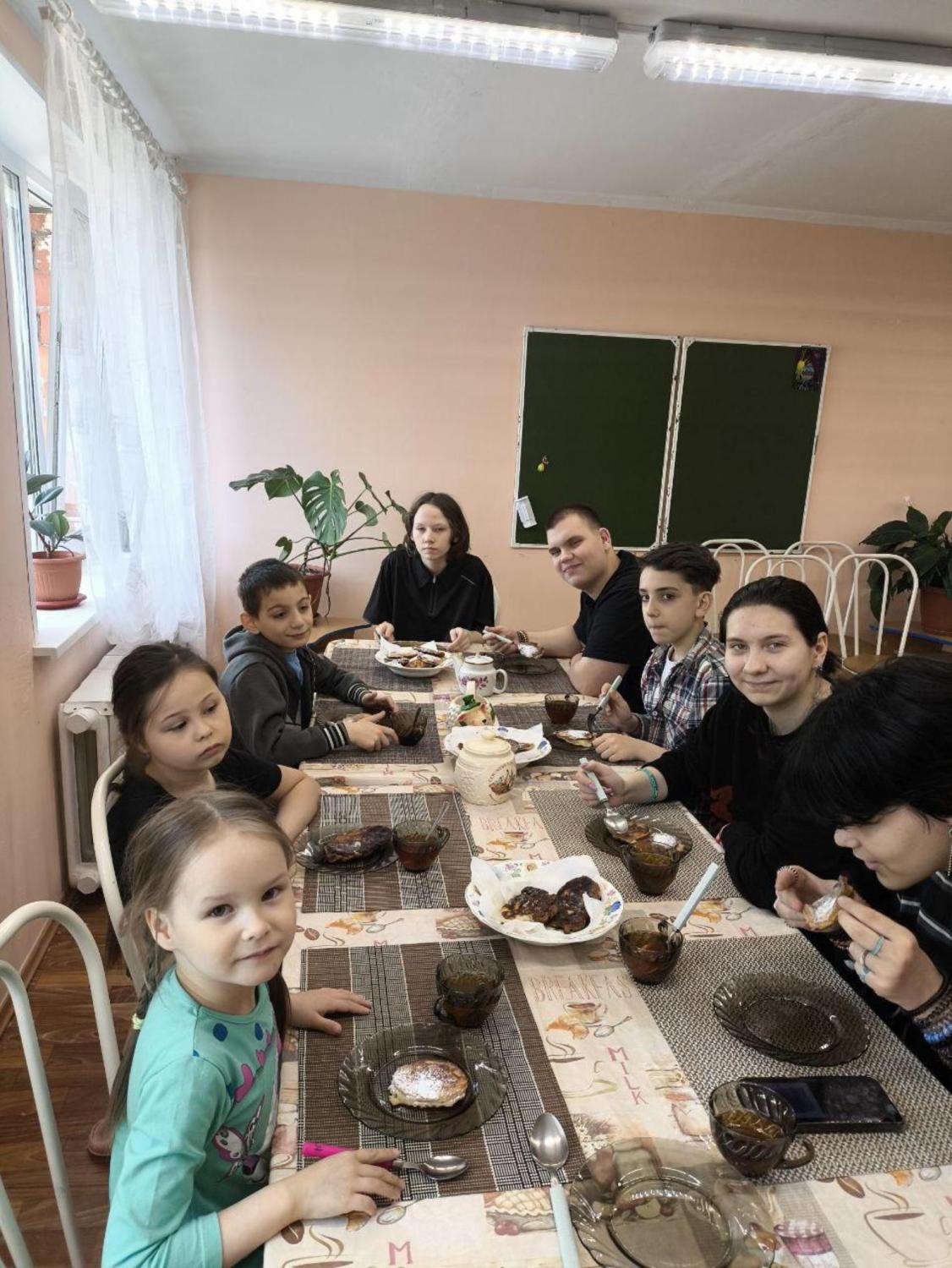Яблочные оладьи на занятии по кулинарии Яблочные оладьи на занятии по кулинарии