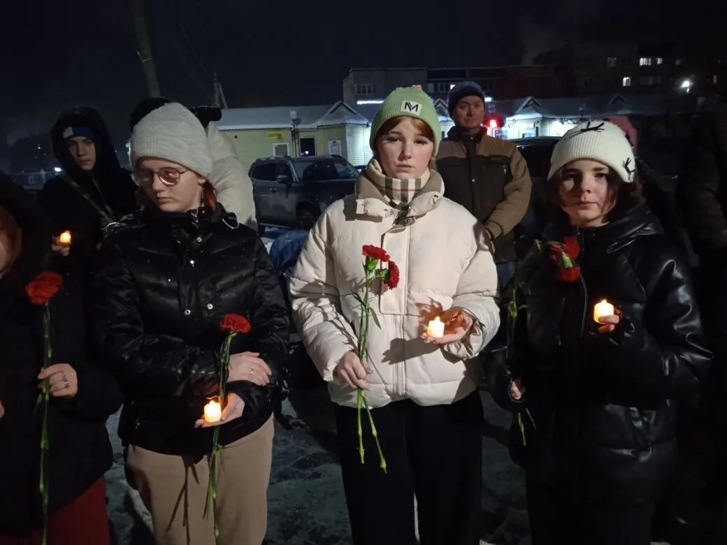 Воспитанники Никольского ресурсного центра приняли участие в городской акции "Свеча памяти".