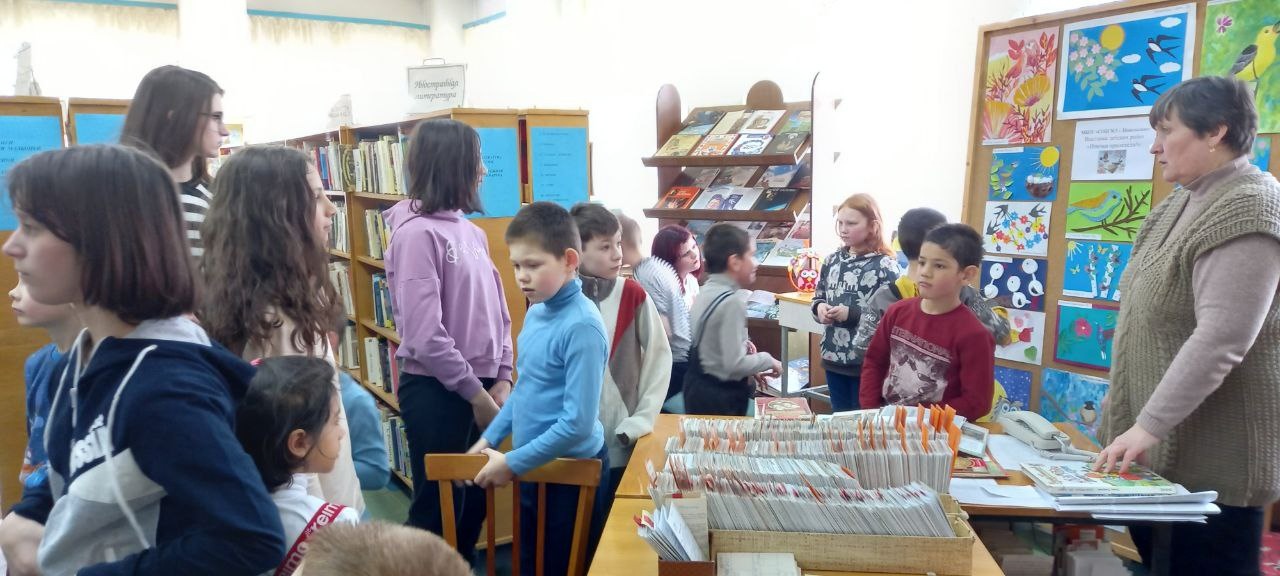 Младшие ребята побывали в Никольской городской библиотеке.
