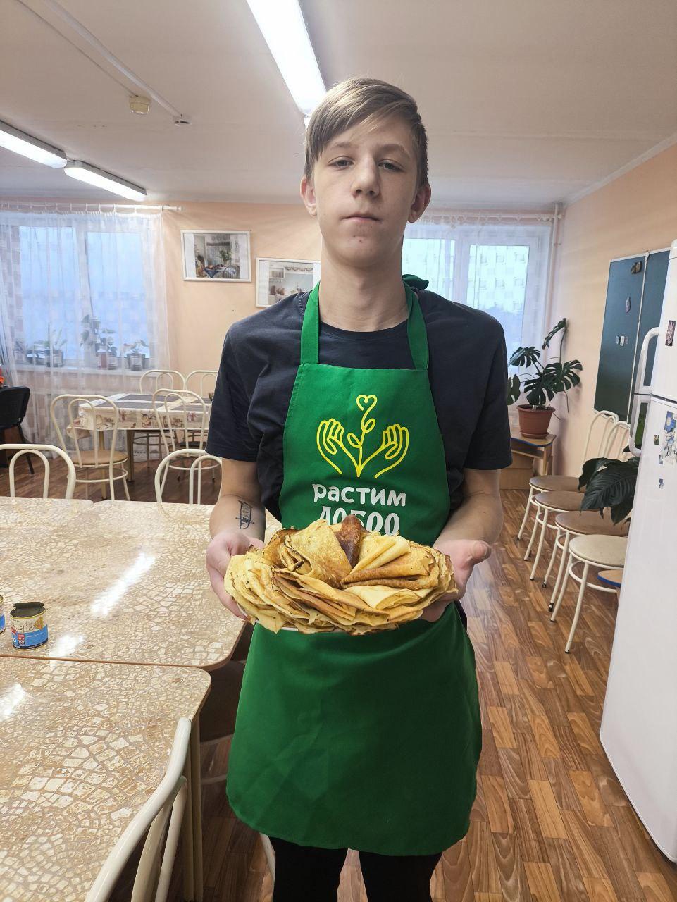 Ещё один простой и вкусный рецепт осваивали ребята 