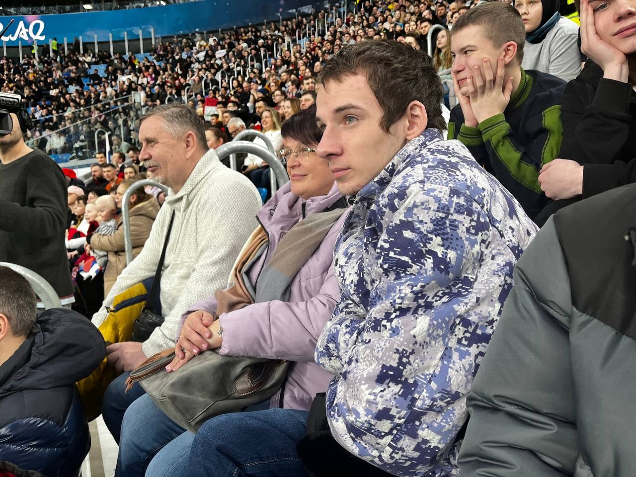 Ребята из стажировочной квартиры побывали на футбольном матче.