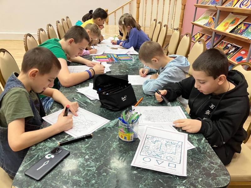 Наши воспитанники поучаствовали в яркой и увлекательной творческой программе «Я – художник»