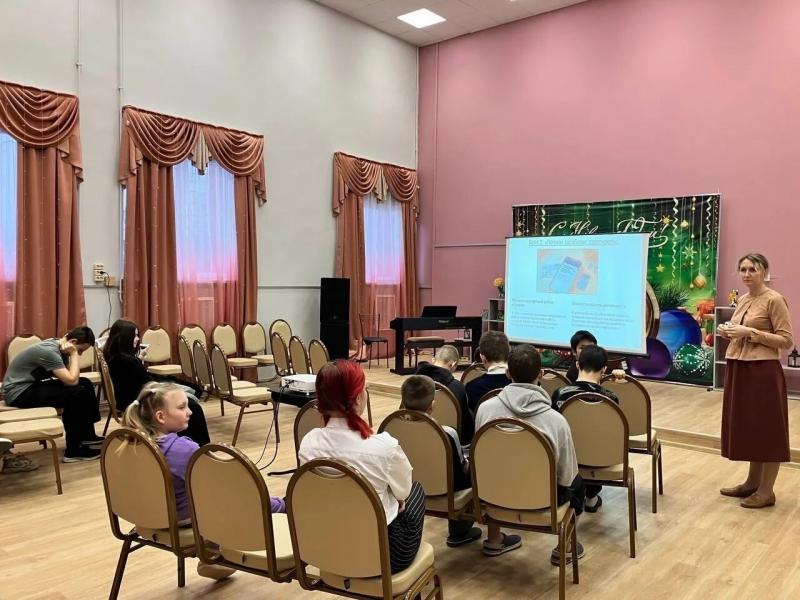 В Никольском ресурсном центре прошел важный практикум по безопасности.