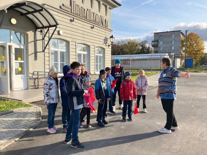 Обзорная экскурсия в Никольскую городскую библиотеку для младших воспитанников