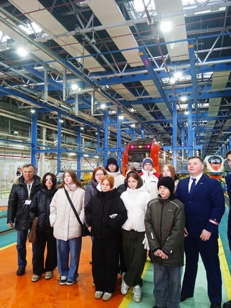 17 февраля 2026 года воспитанники Никольского ресурсного центра посетили музей Северо-Западной дирекции скоростного сообщения.