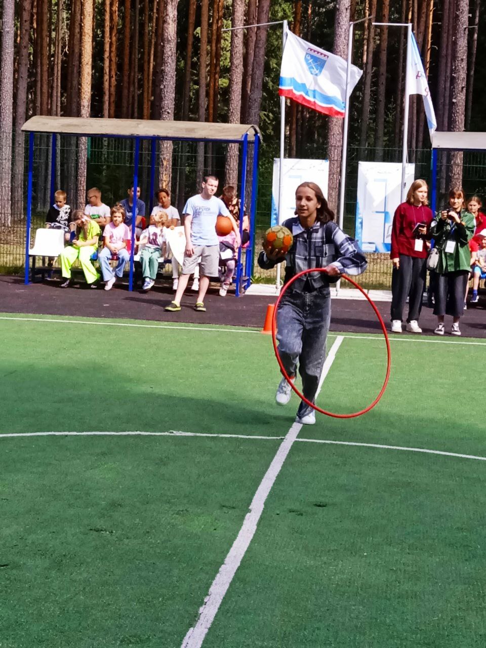 Ребята из Никольского ресурсного центра в ДОЛ "Восток" заряжаются летом по полной! 