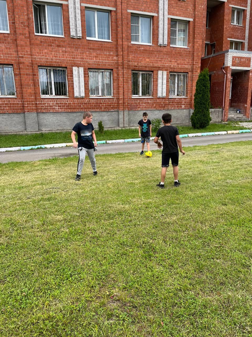 Спортивные занятия на улице.