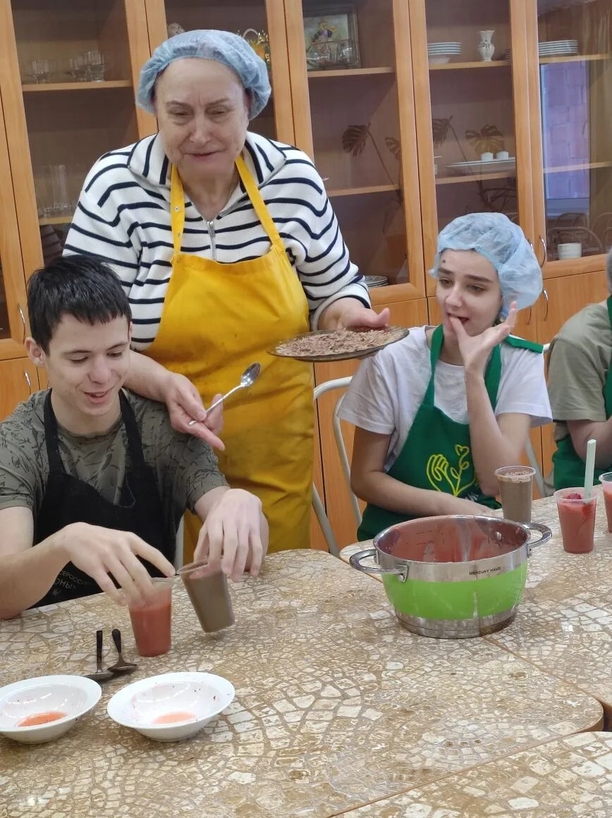 На кулинарном занятии наши ребята отправились в настоящую французскую гастрономическую экспедицию, не покидая родной кухни