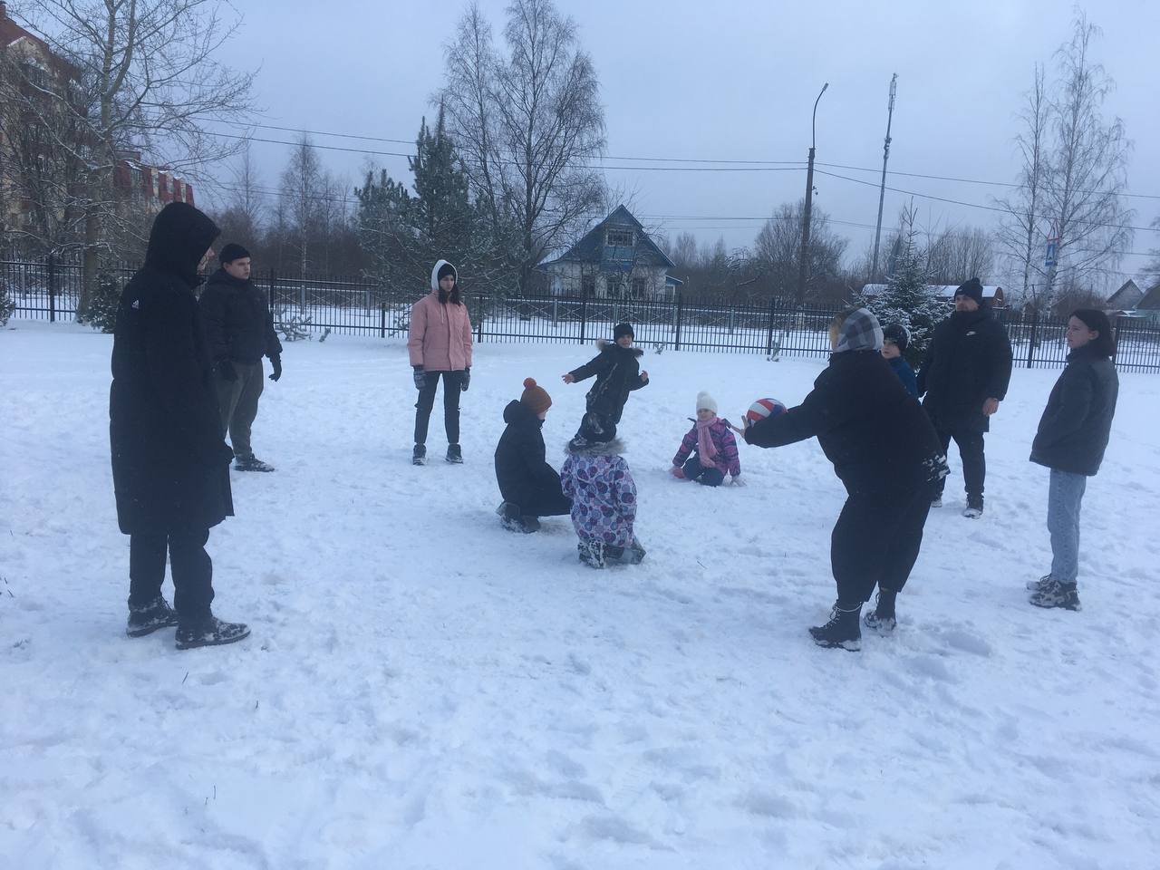 Зимние развлечения на улице