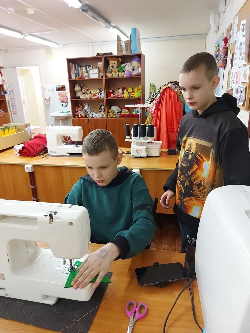 В нашей «Умелой иголочке» снова кипит работа!