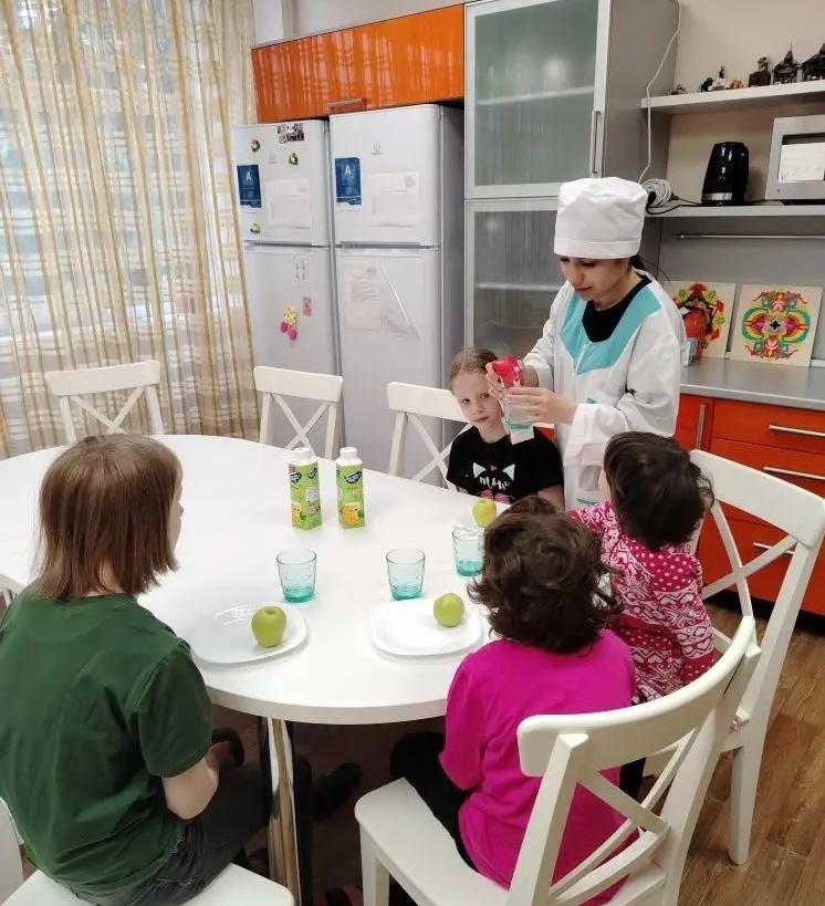 Каникулы с перспективой: как подростки делают первые шаги к профессии
