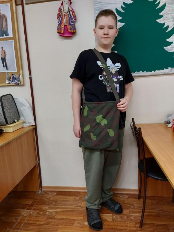 Кружок «Умелая иголочка» в «Никольском ресурсном центре» продолжает вдохновлять наших воспитанников на творческие подвиги! Ребята увлеченно занимаются шитьем, создавая уникальные изделия и развивая свои навыки.