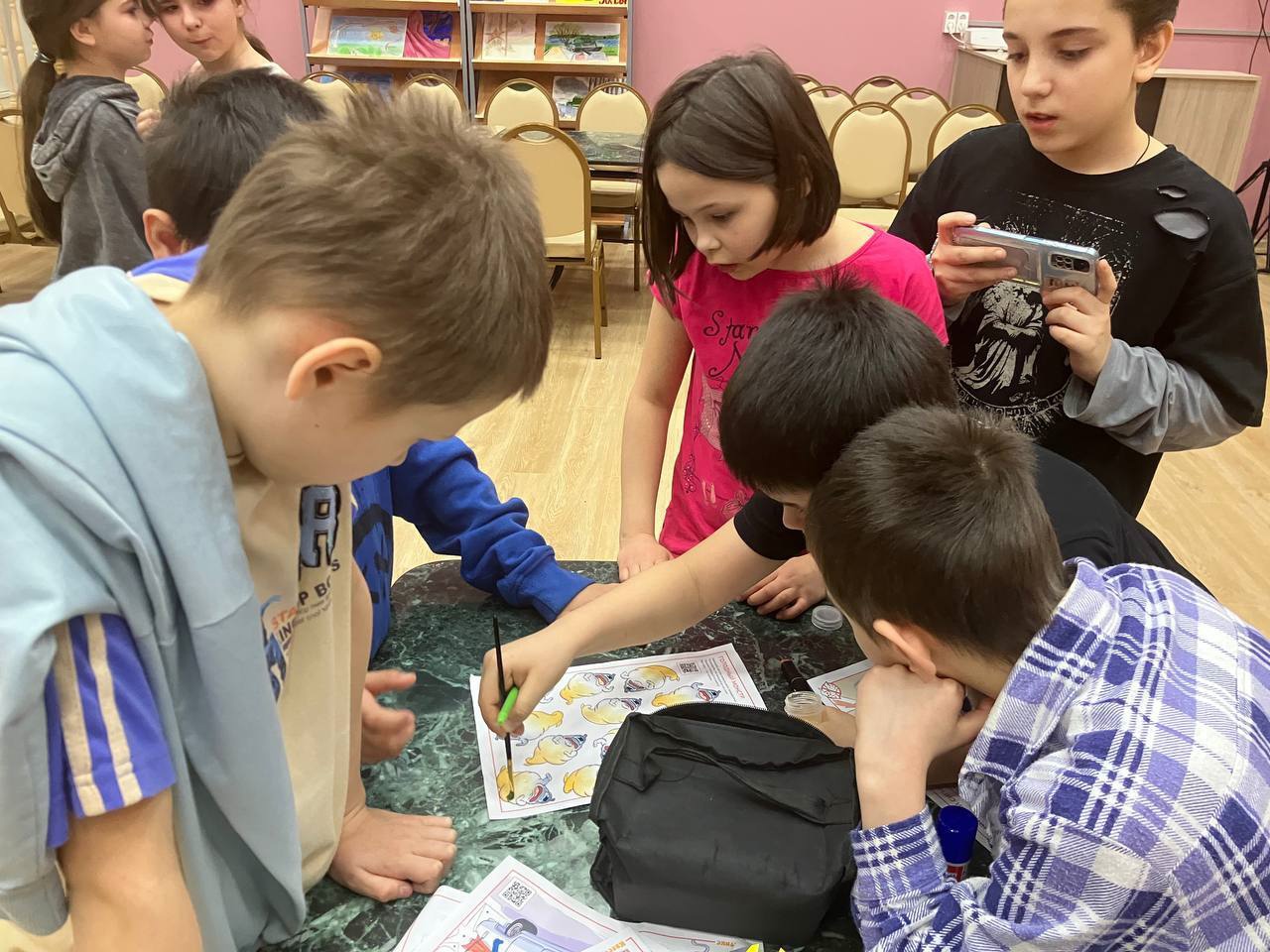  Каникулы в Никольском ресурсном центре идут полным ходом, и развлечения отлично сочетаются с полезной и образовательной информацией! 