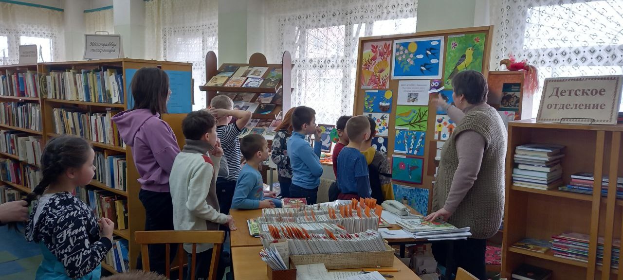 Младшие ребята побывали в Никольской городской библиотеке.