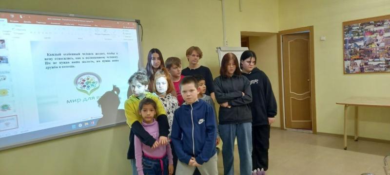 В Никольском ресурсной центре прошли воспитательские часы, направленные на формирование толерантного отношения к людям с ограниченными возможностями здоровья. 