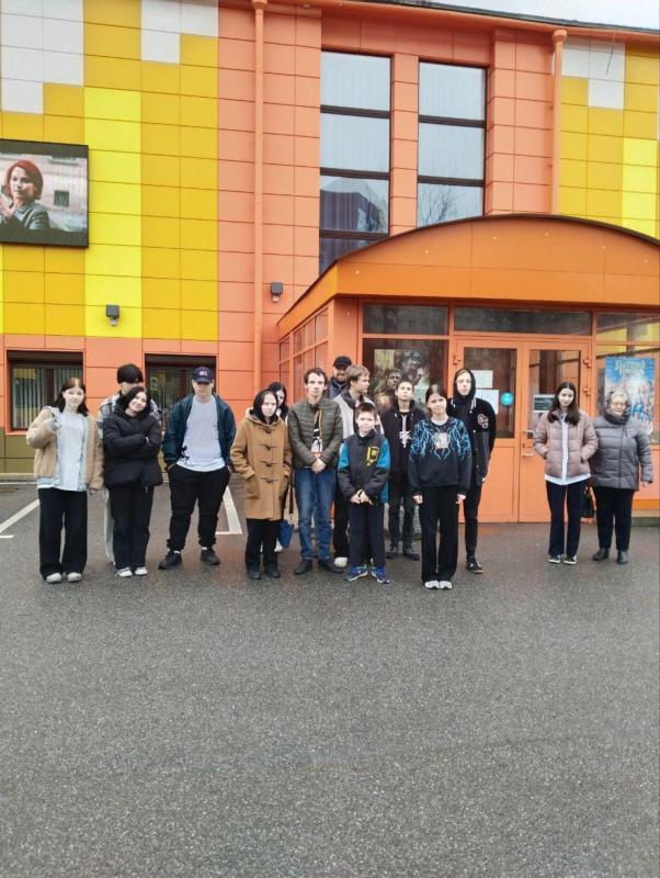 Воспитанники Никольского ресурсного центра одними из первых посмотрели фильм «Суворовец 1944»