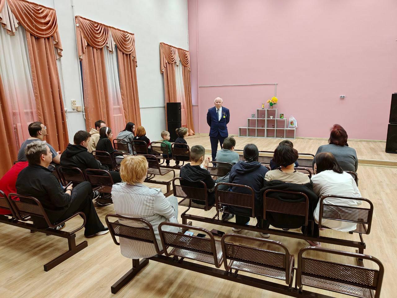 В нашем ресурсном центре состоялась встреча с жителем блокадного Ленинграда.