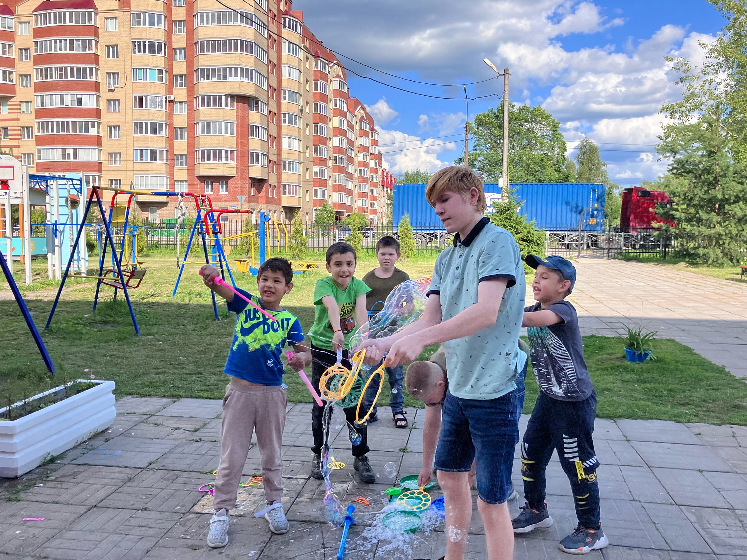 Праздник "Мыльных пузырей".