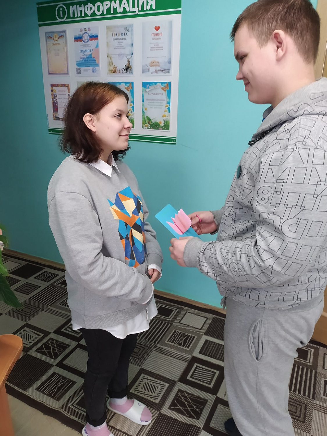 Поздравительные открытки к 8 марта 