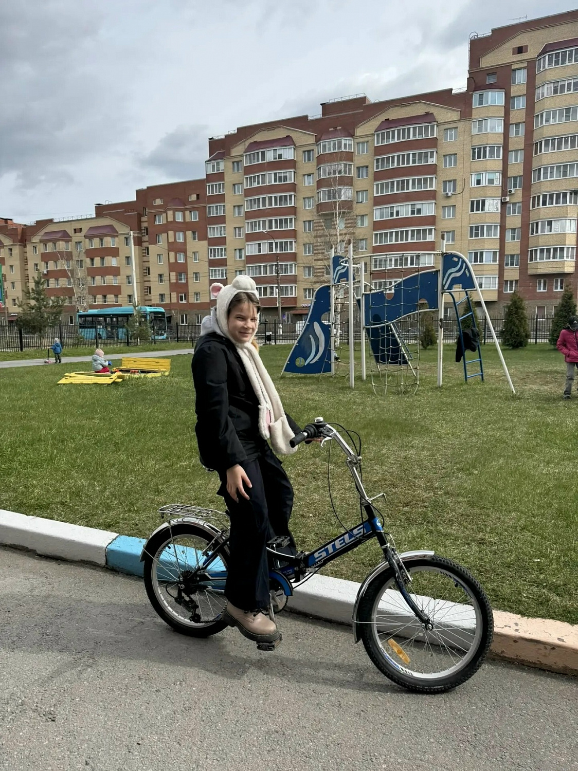 Гулять - это не просто «подышать свежим воздухом». Это целое событие для детей. 