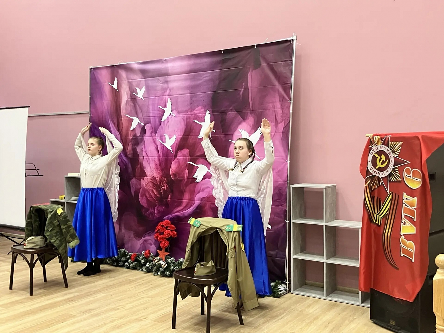 10 мая в Никольском ресурсном центре прошло музыкально-поэтическое мероприятие, посвящённое Дню Победы.