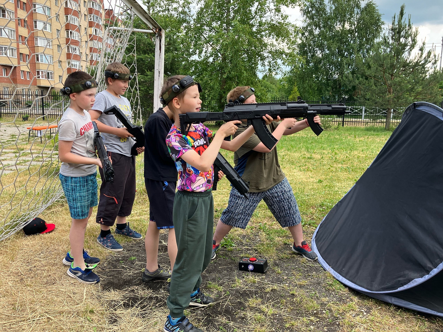 Игра в Лазертаг.