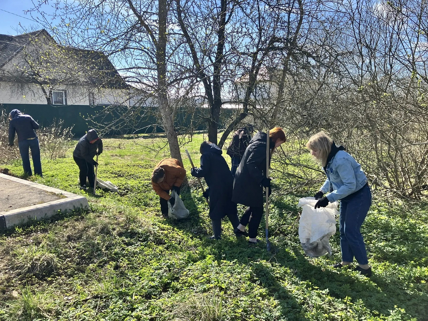 Весенний субботник в Никольском ресурсном центре: чистота, порядок и отличное настроение! 